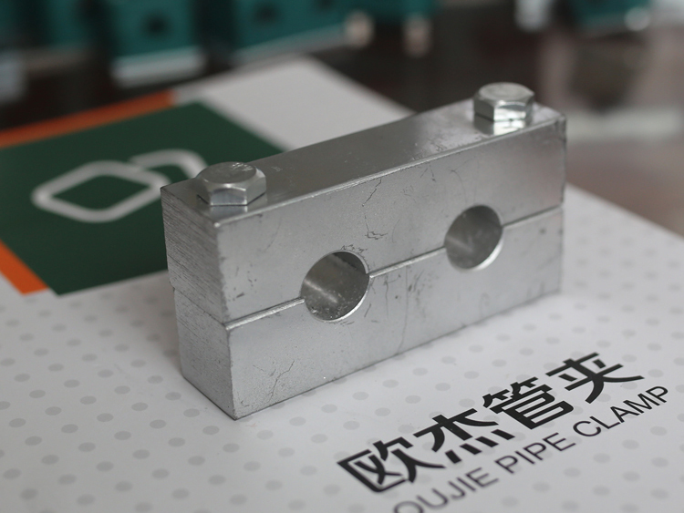 鋼制管夾